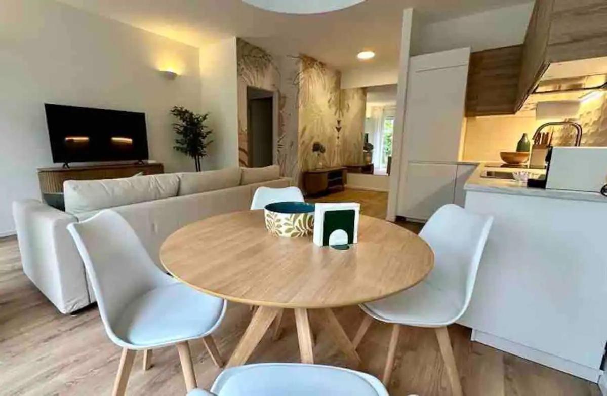 Luxury 2 Bedroom Apartament, Close To San Siro, Fiera And 10 Min Metro To Duomo Milan Bagian luar foto